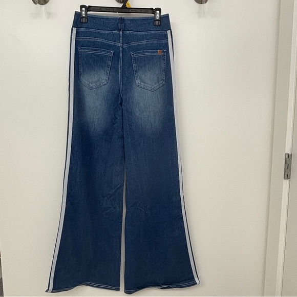 Halara Flex High Waisted Striped Wide Leg Track Jeans with Pockets Pageant Blue - Picture 8 of 11